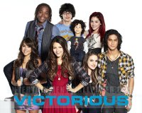 Full-Victorious-Cast-victorious-20031287-1280-1024